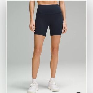 Lululemon align 6” shorts